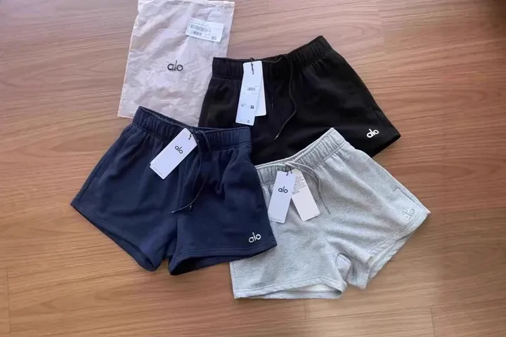 A different four shorts listings from the W2CSpreadsheet catalogue